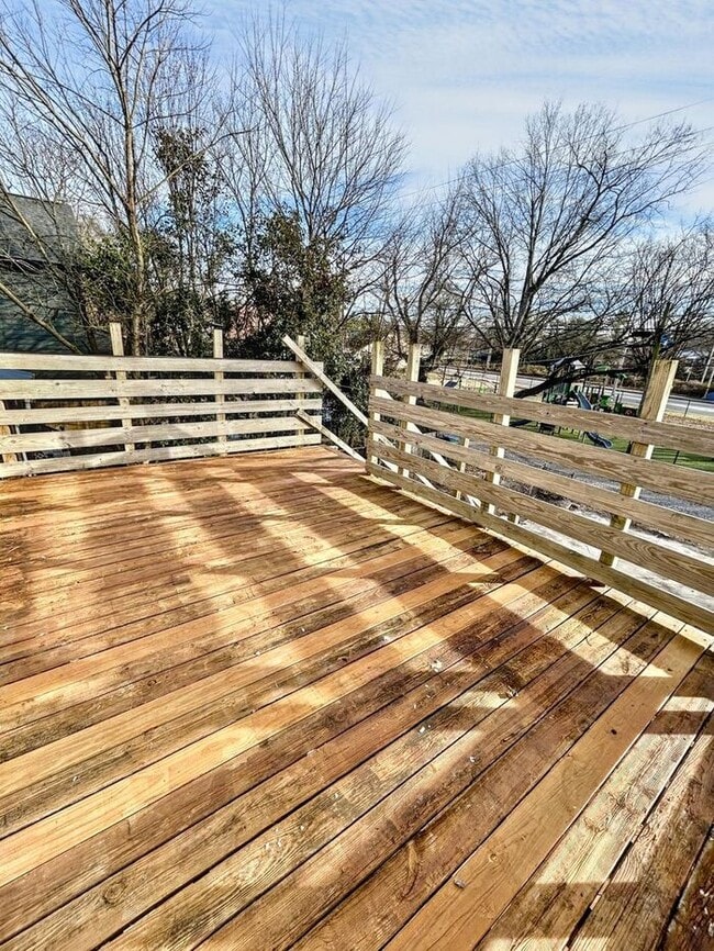 Building Photo - Charming 3-Bedroom Home – Spacious & Conve...
