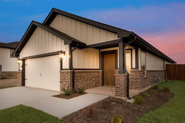 Building Photo - 1444 Twin Frks Dr