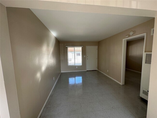 Building Photo - 936 W Foothill Blvd