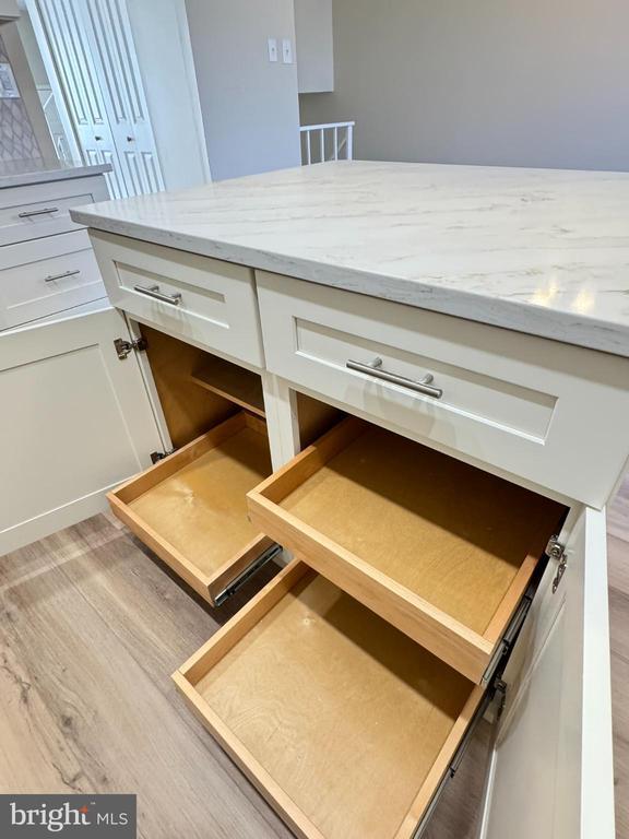 Building Photo - 3179 Burnley Pl