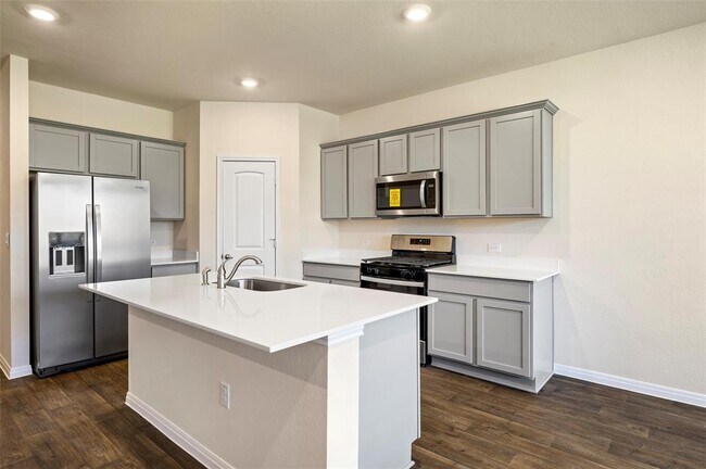 Building Photo - 224 Kickapoo Ln