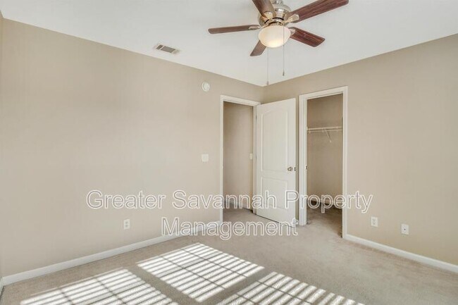 Building Photo - 601 Bristol Way