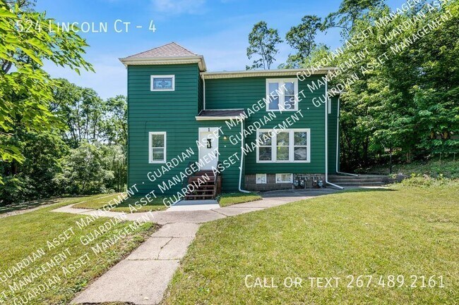 Building Photo - New renovation available to tour now!