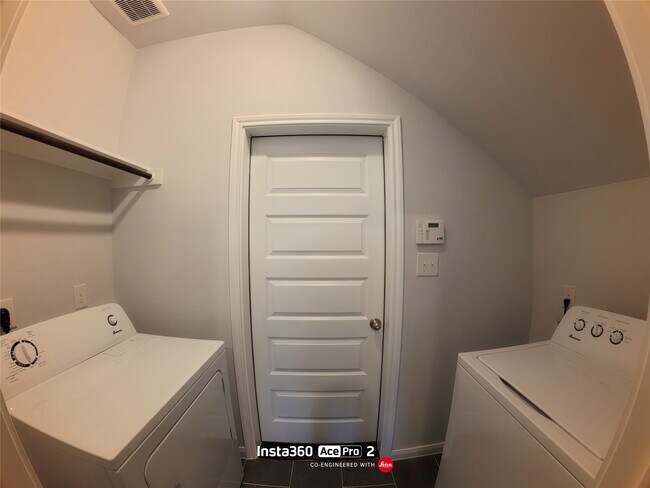 Building Photo - 14163 Mellow Pne Ct