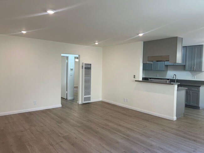 Interior Photo - Yar5130