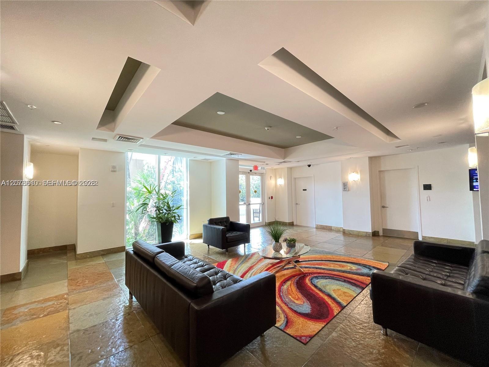 Building Photo - 1755 E Hallandale Beach Blvd