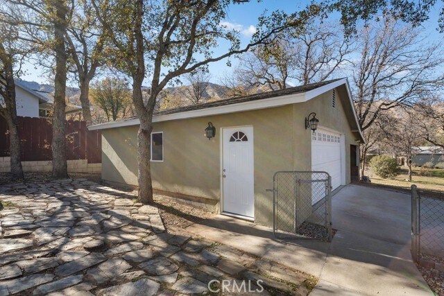 Building Photo - 6124 Juniper Rd