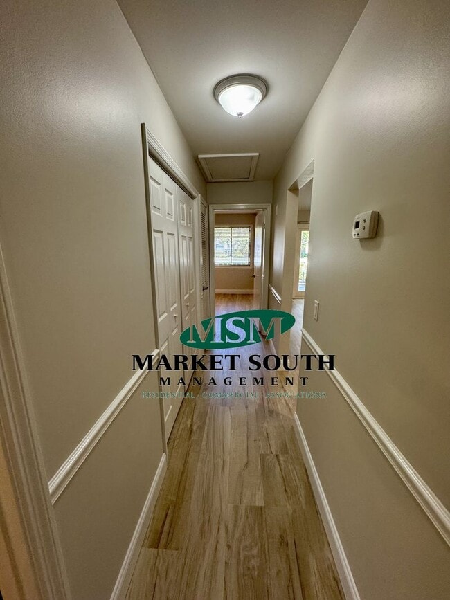 Building Photo - UPDATED WILMINGTON ISLAND CONDO! AVAILABLE...