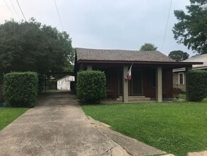 Building Photo - Four Bedroom, Two Bathroom , House Near UL...