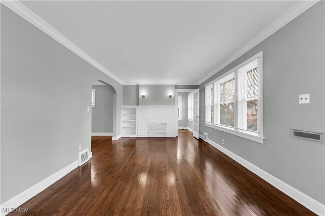 Building Photo - 961 Montford Rd