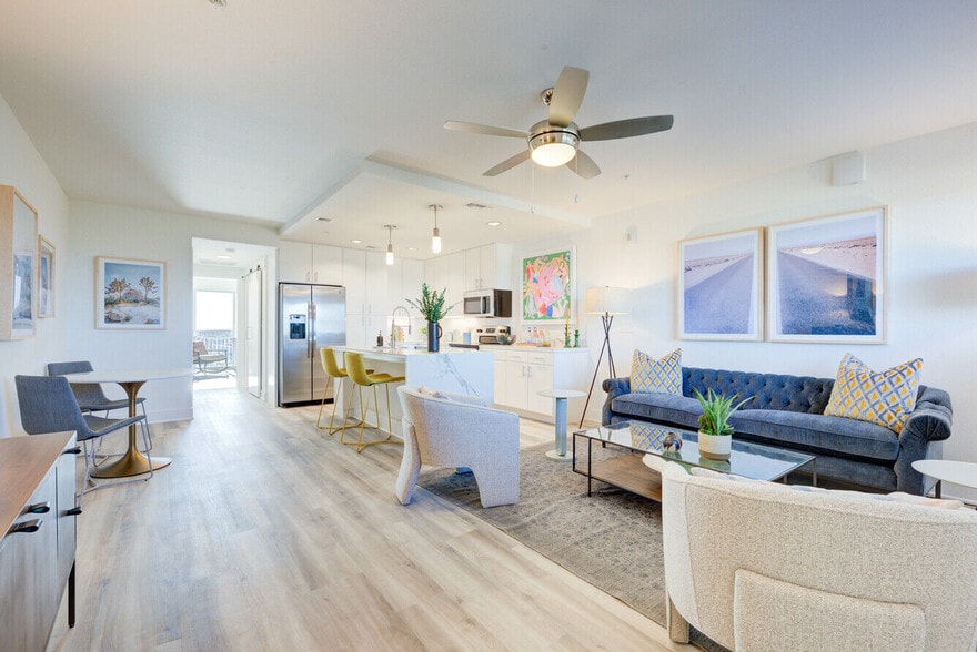 Building Photo - The Vue