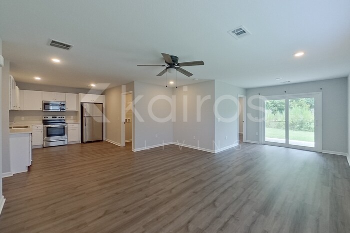 Building Photo - 52 Cottage Grove Dr