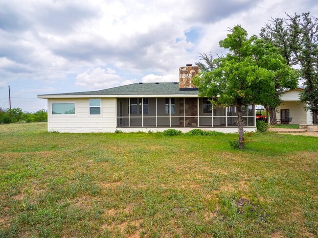 Building Photo - 6141 E Farm to Market 1431