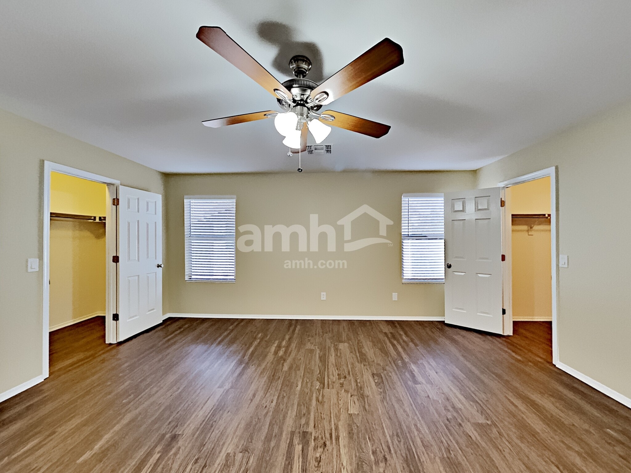 Building Photo - 6133 S Wilson Dr