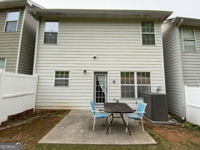 Building Photo - 4734 Autumn Rose Trail