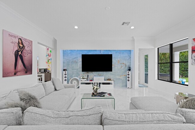 Building Photo - 4430 Island Reef Dr