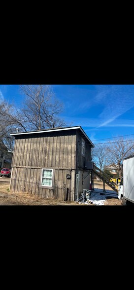 Building Photo - 716 N 18th St