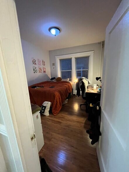 Building Photo - 38 Hemenway St