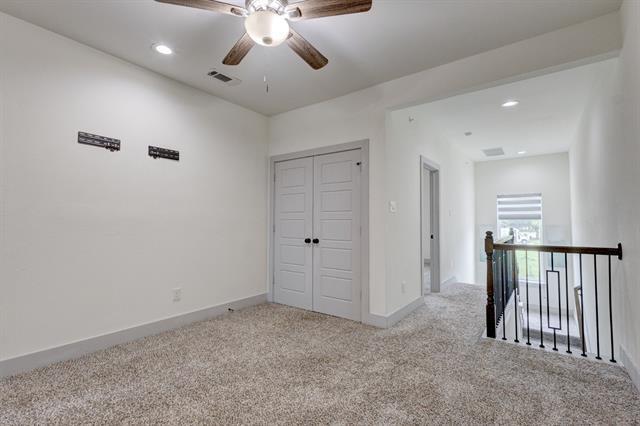 Building Photo - 6043 Rivendell Dr