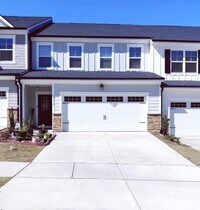 Building Photo - 4 Bedroom Townhome for Rent Apex