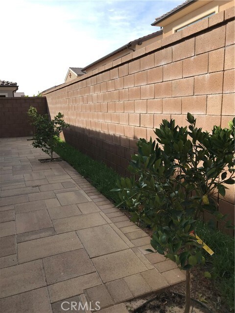 Building Photo - 109 Outpost