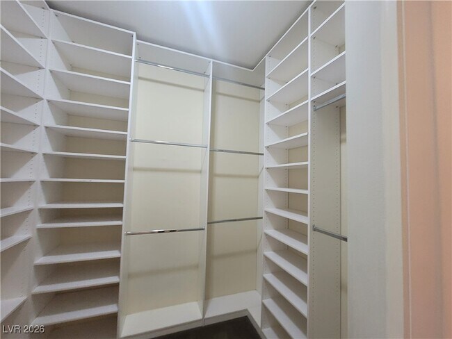 Building Photo - 9338 Wilderness Glen Ave