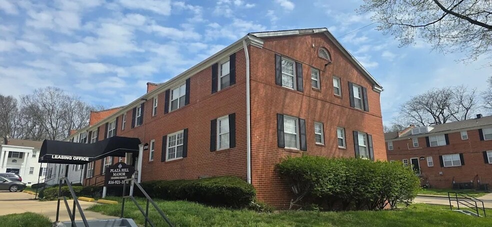 Building Photo - Plaza Hill Manor Apartments