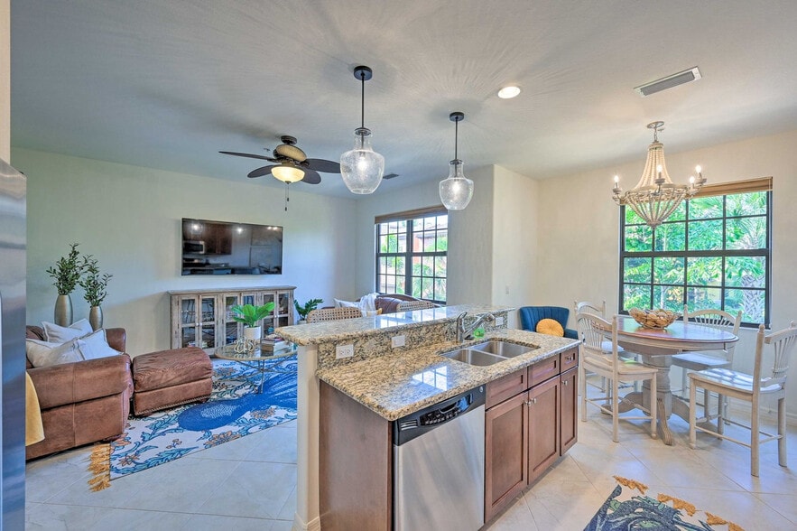 Building Photo - 8992 Cambria Cir