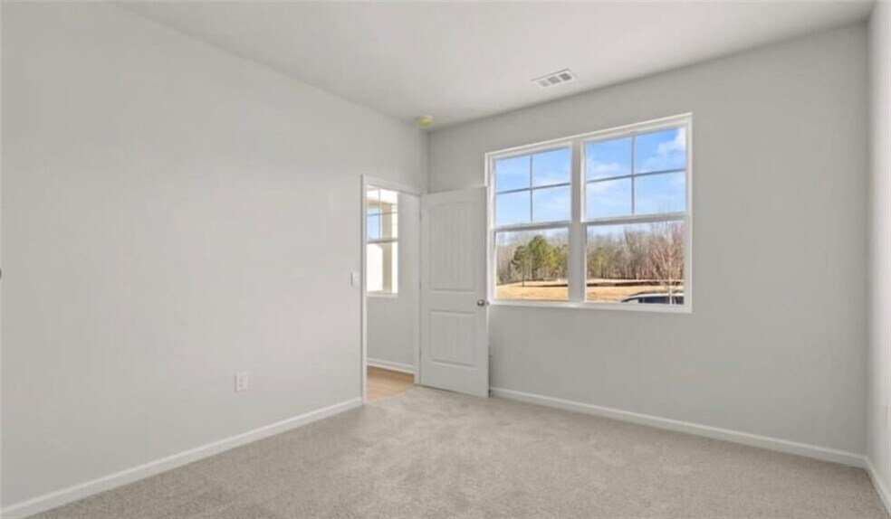 Building Photo - 129 King Vlg