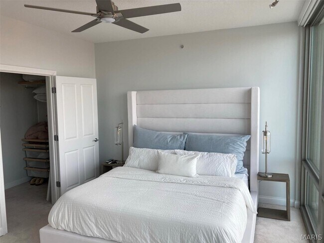 Building Photo - 4909 Laclede Ave