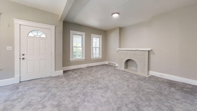 Building Photo - Cudell/West Blvd neighborhood; 4 bedroom/1 bath single family house for rent!