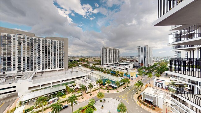 Building Photo - 5300 Paseo Blvd