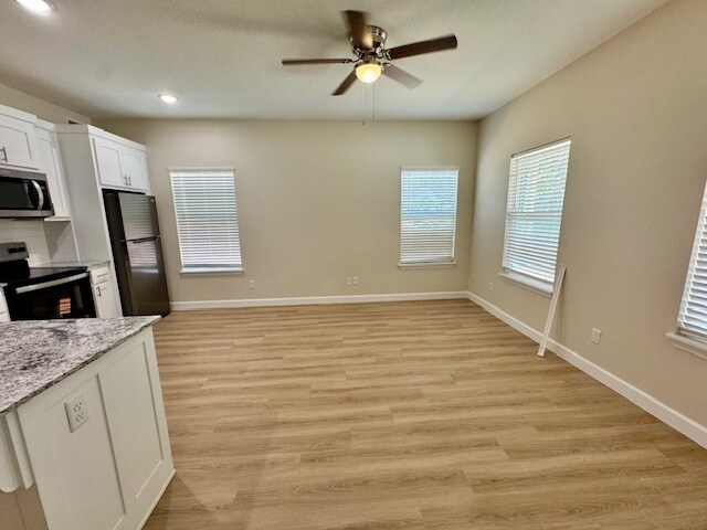 Building Photo - 700 E Johnson Ave