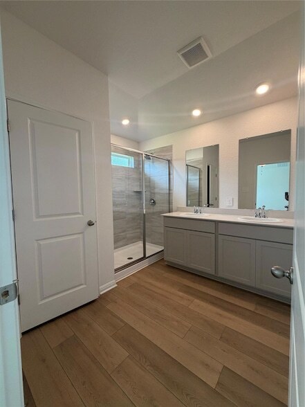 Building Photo - 180 Coopers Hawk Crst
