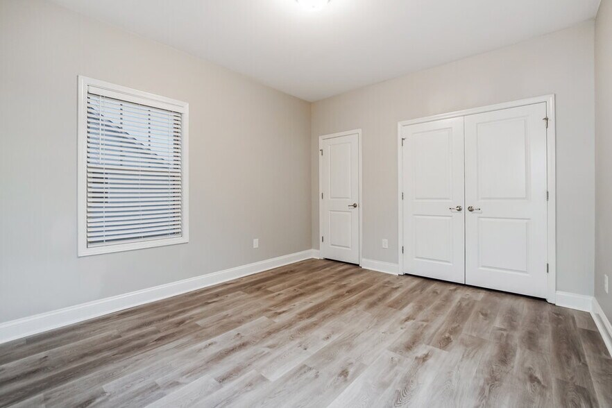 Building Photo - 108 Heathwood Dr