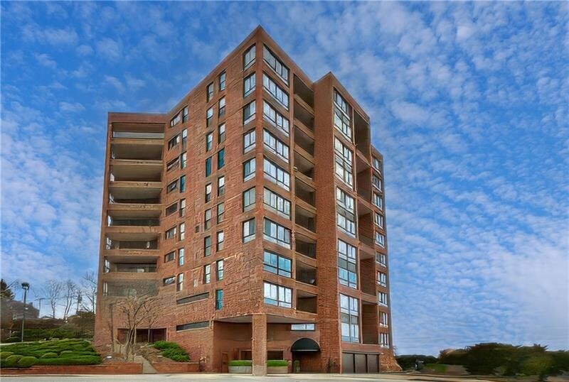 Primary Photo - 1700 Grandview Ave