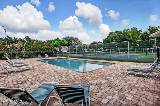 Building Photo - 12036 Arbor Lake Dr