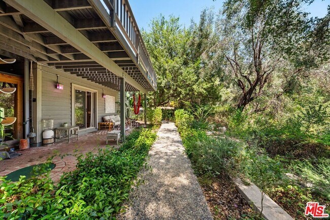 Building Photo - 22760 Chamera Ln