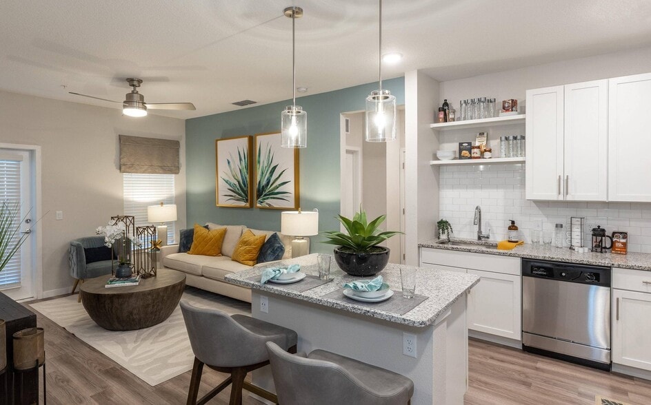 Building Photo - Mariblu Hunters Creek 55+ Active Adult Apartment Homes