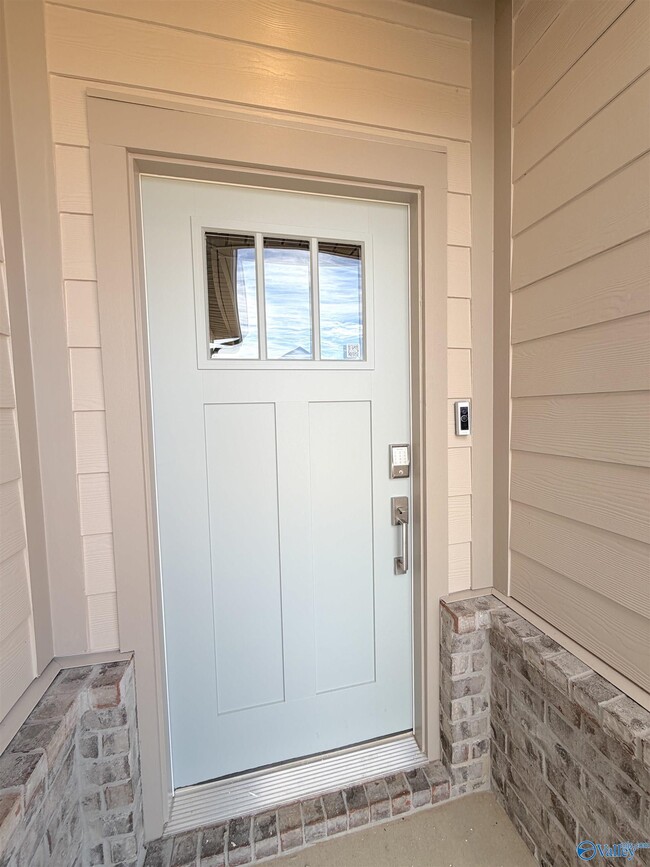 Building Photo - 14739 Mountain Strm Dr