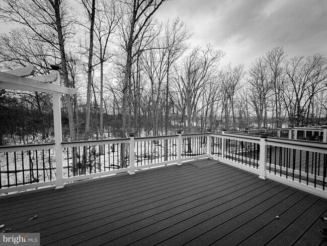 Building Photo - 42462 Dogwood Glen Square