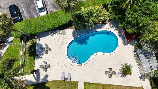 Building Photo - 1631 NE 114th St