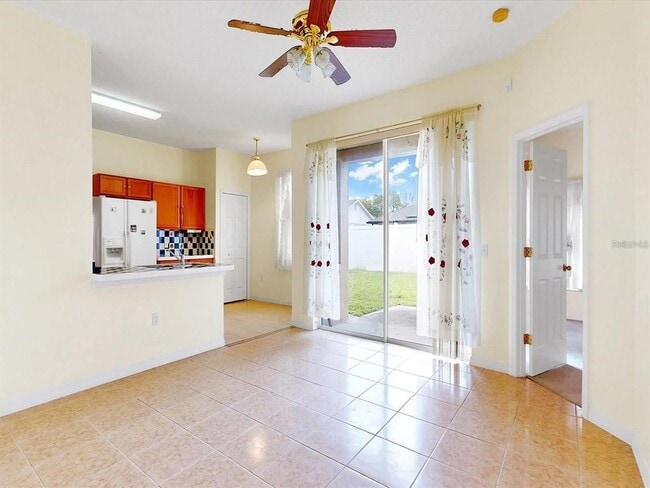 Building Photo - 619 Reindeer Dr