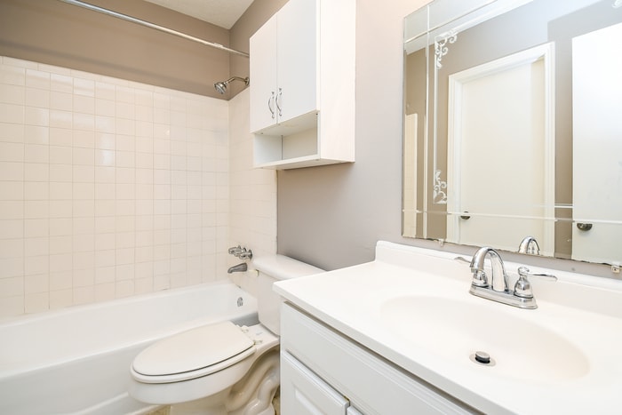 Building Photo - 2569 Gaylon St