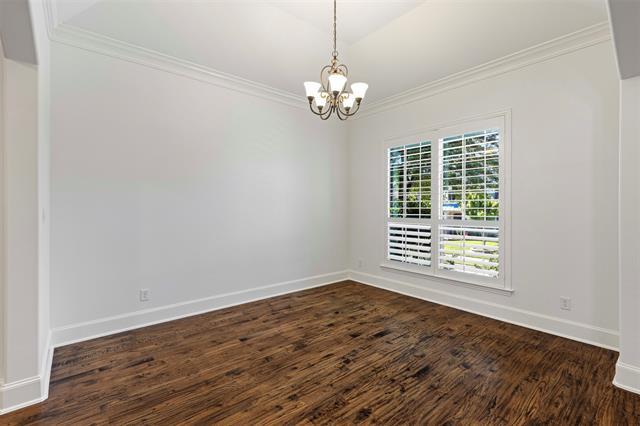 Building Photo - 3976 Chevy Chase Ln