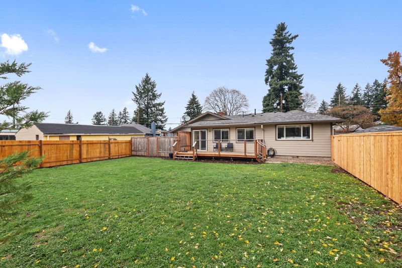 Building Photo - 12242 SE Raymond St