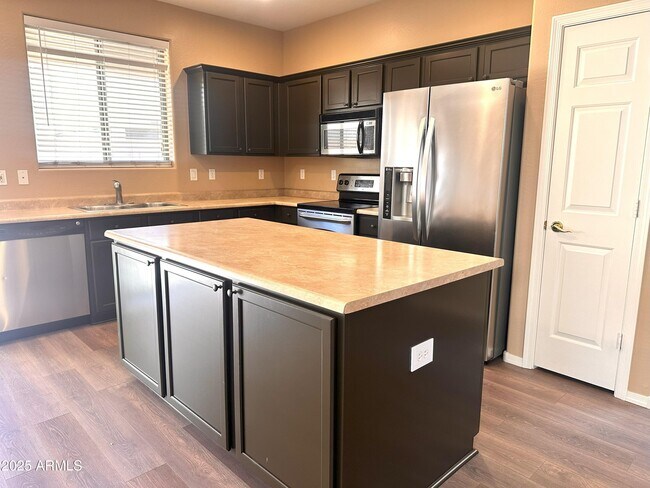 Building Photo - 3854 E Battala Ave