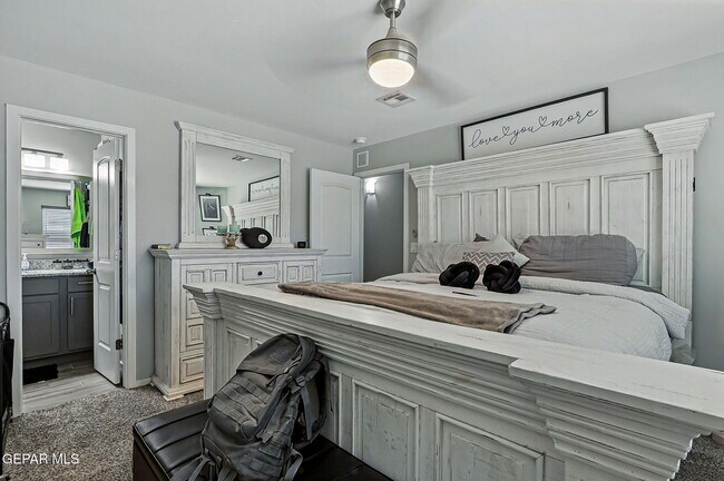 Building Photo - 404 Villa Ysleta