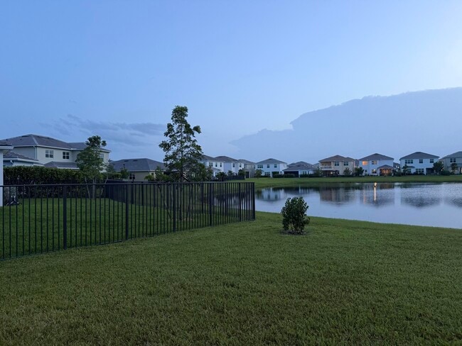 Building Photo - 5170 Liberty Ln
