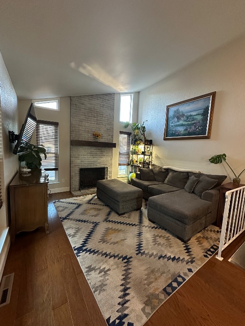 Building Photo - 398 Cypress St